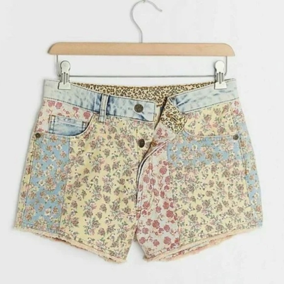 Farm Rio Anthropologie Ultra High Patchwork Floral Denim Shorts 26 Boho Feminine - Picture 1 of 11